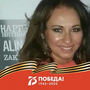 Meet your Posher, Lana